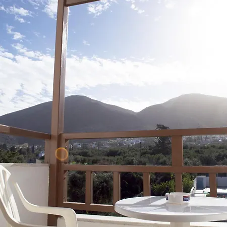 Velissarios מלון דירות הרסוניסוס