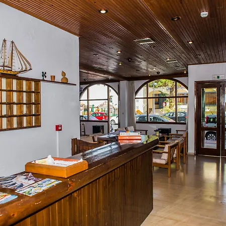 Velissarios הרסוניסוס